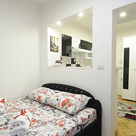 Apartment Rinaldi เบลเกรด ภายนอก รูปภาพ